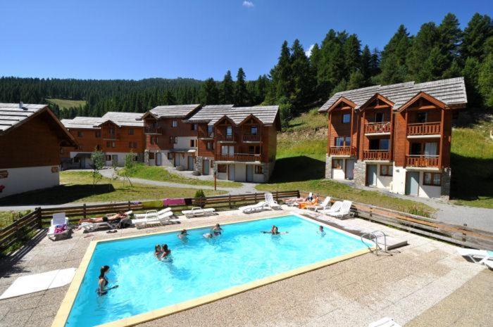 Les Chalets Du Parc Aux Etoiles - Cimes Et Neige Apartment Puy-Saint-Vincent Bagian luar foto